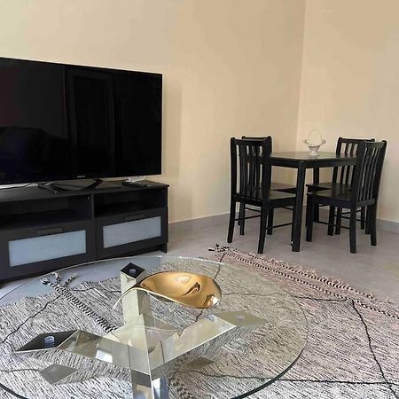 Superbe Appartement Proche De Toutes Les Commodite Rabat Exteriör bild